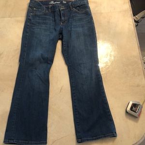 Tommy Hilfiger Boot Cut jeans size 12 , 27" inseam, 9" across boot cut